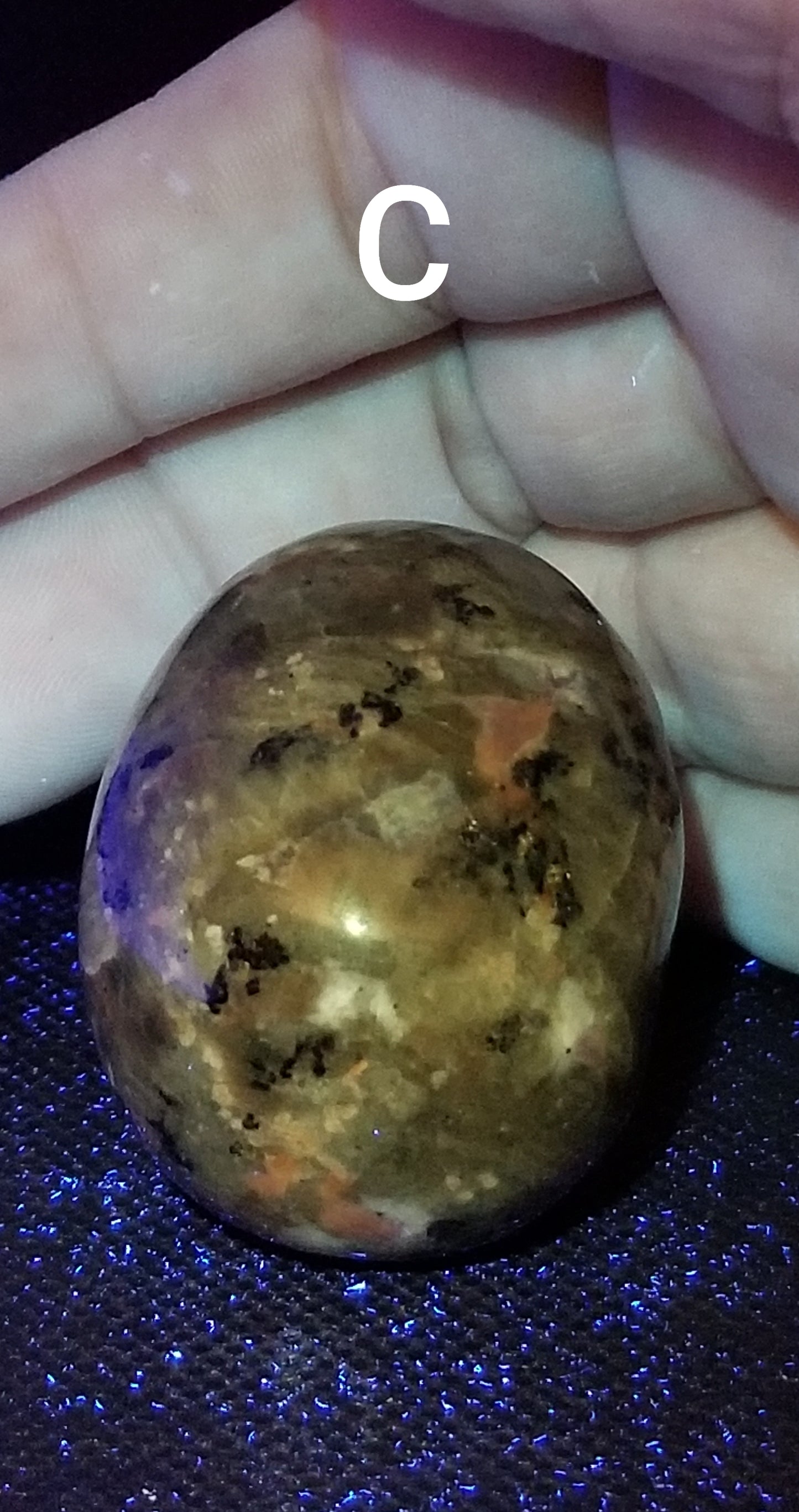 Yooperlite Small Skulls