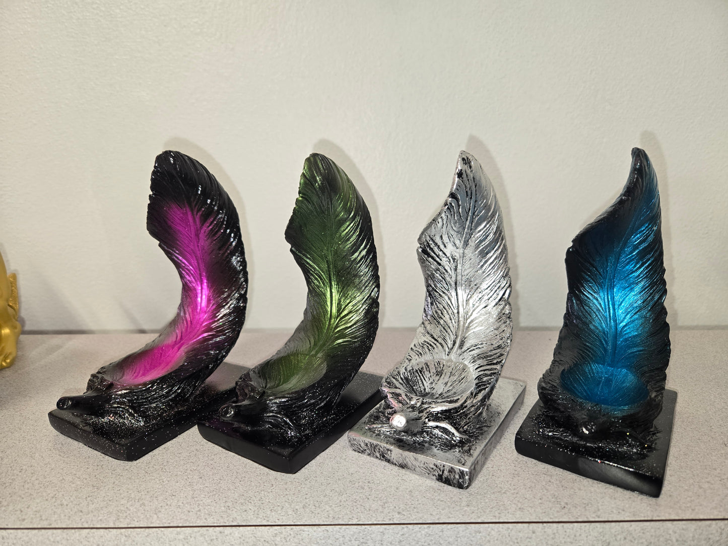 Feather Sphere Holder