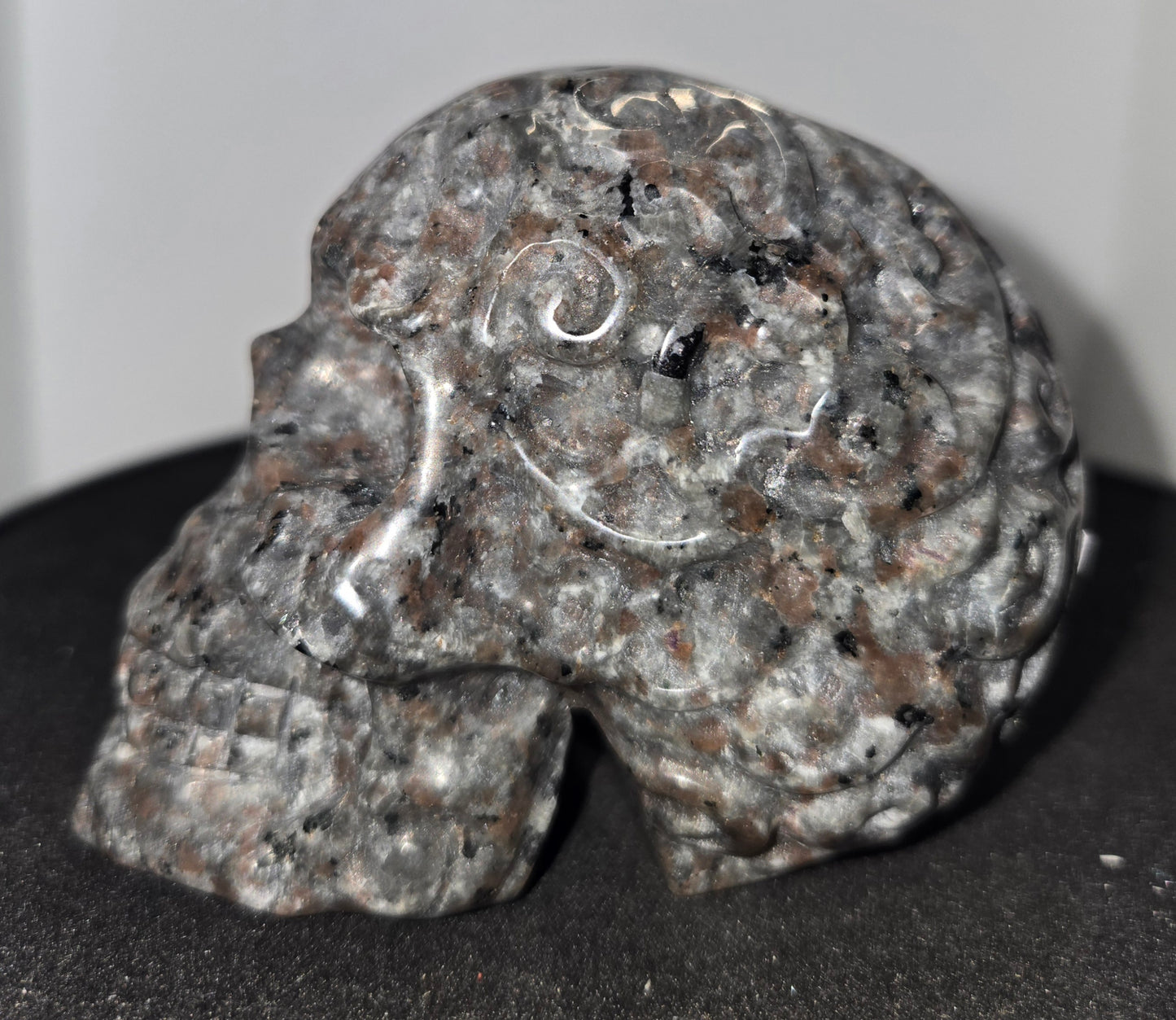 Yooperlite Skull with Design C (UV Reactive)