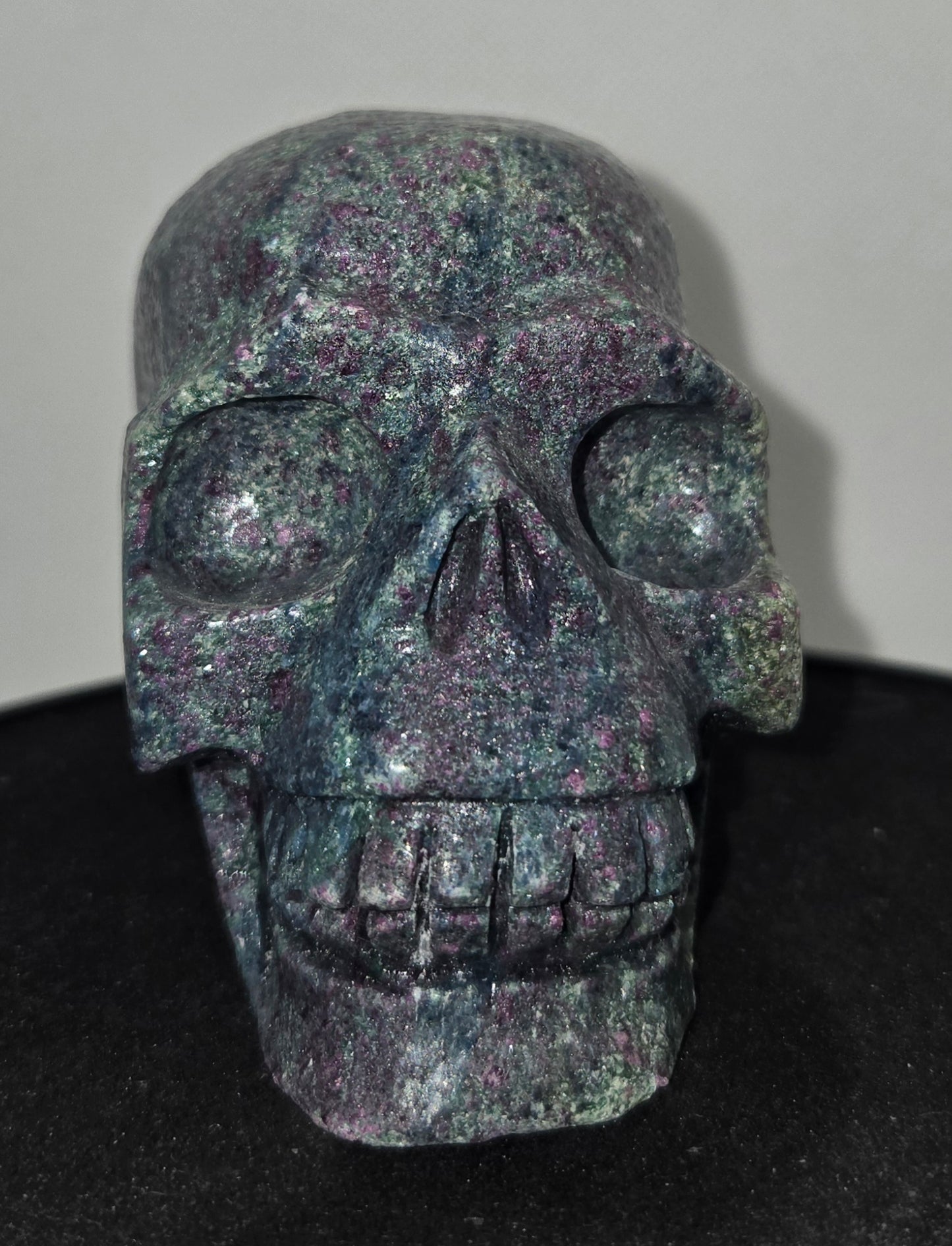 Ruby Kyanite Skull (UV Reactive)