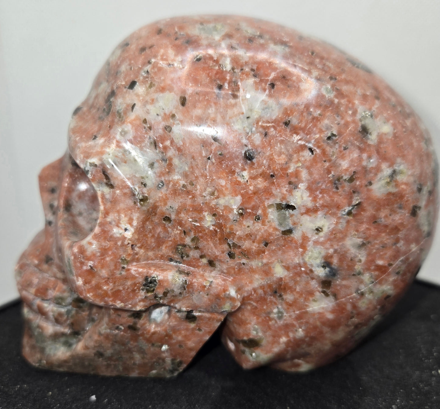 Peach Aventurine Skull