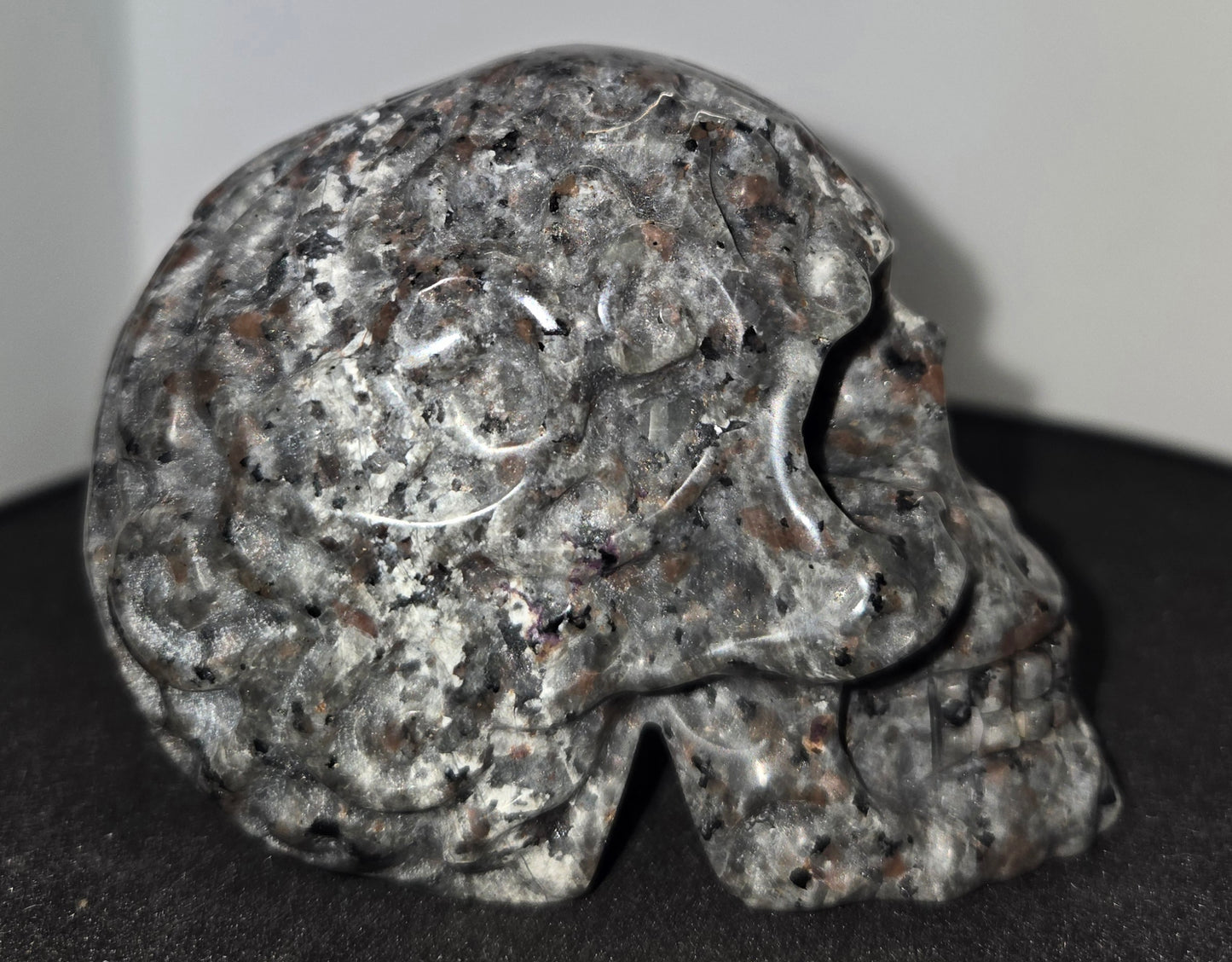 Yooperlite Skull with Design (UV Reactive) A
