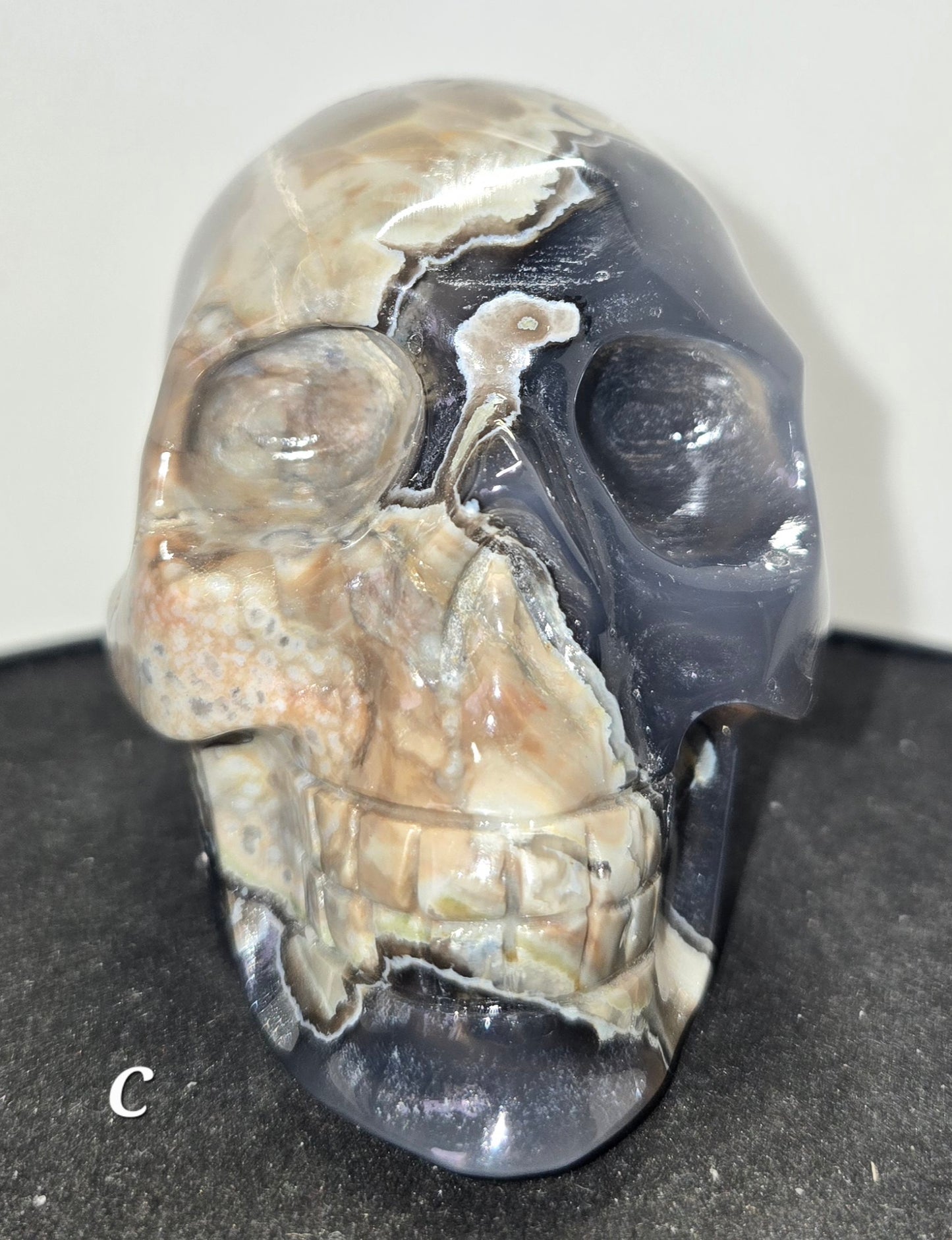 Volcanic Agate Skull C (UV Reactive)