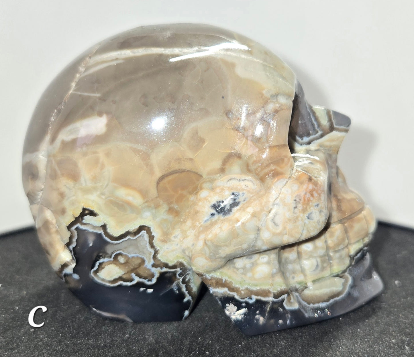 Volcanic Agate Skull C (UV Reactive)