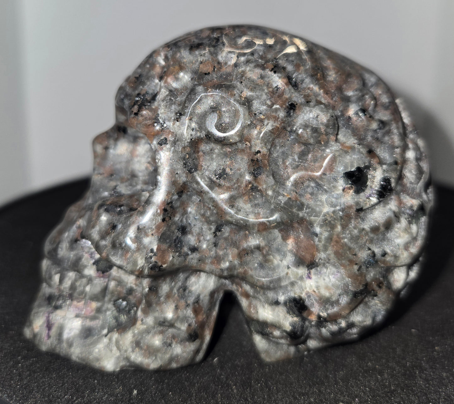 Yooperlite Skull with Design E (UV Reactive)