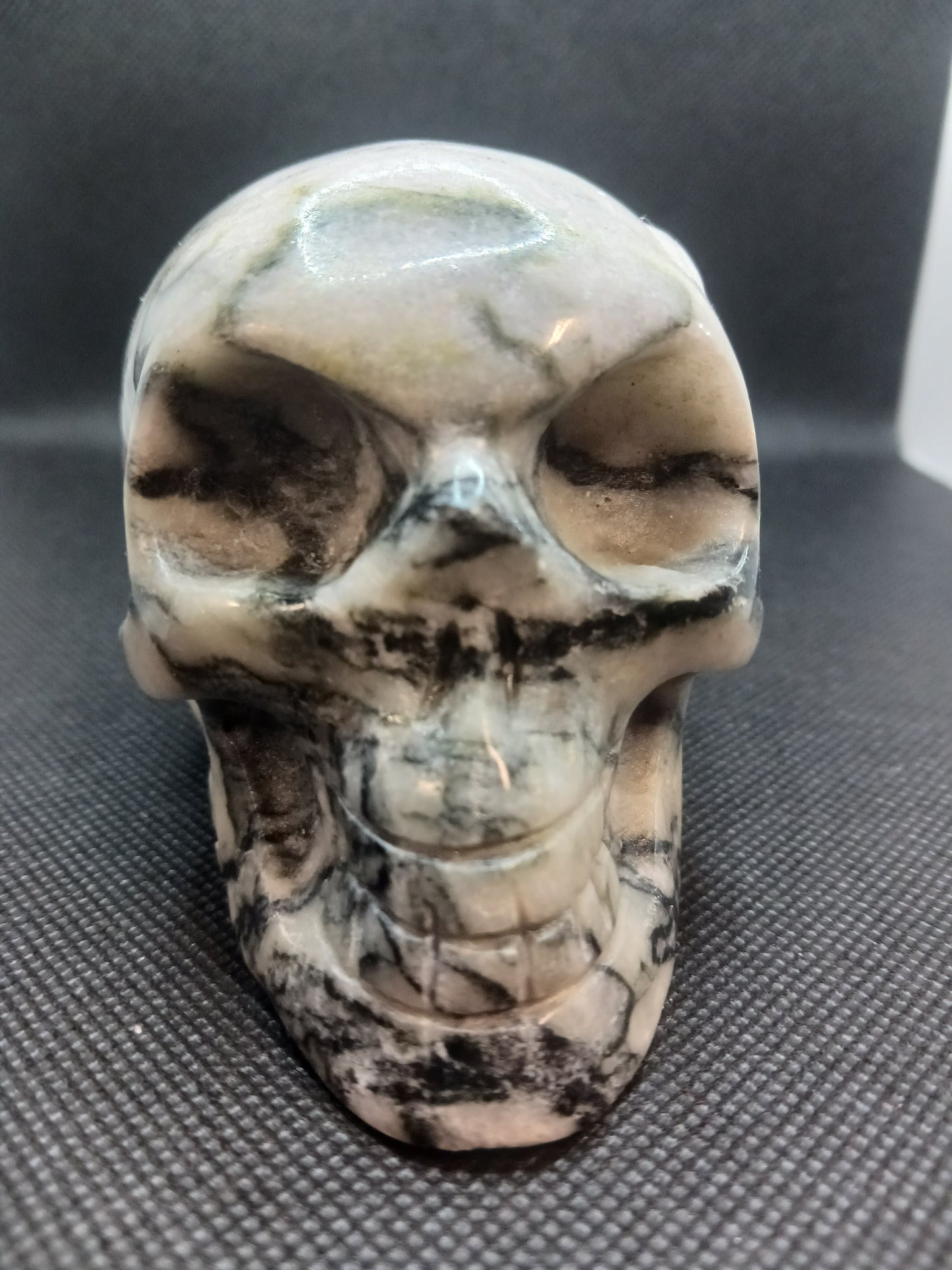 Black Net Jade Skull (D)