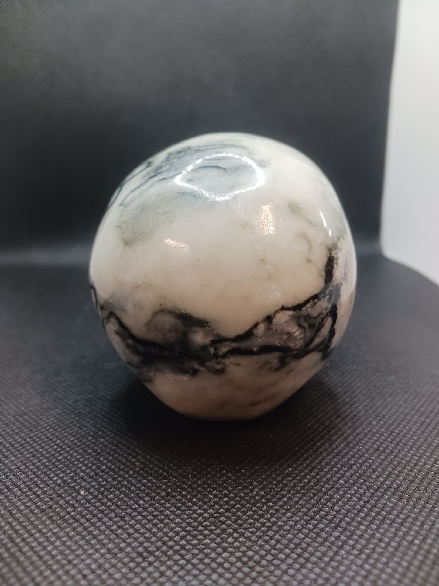 Black Net Jade Skull (D)