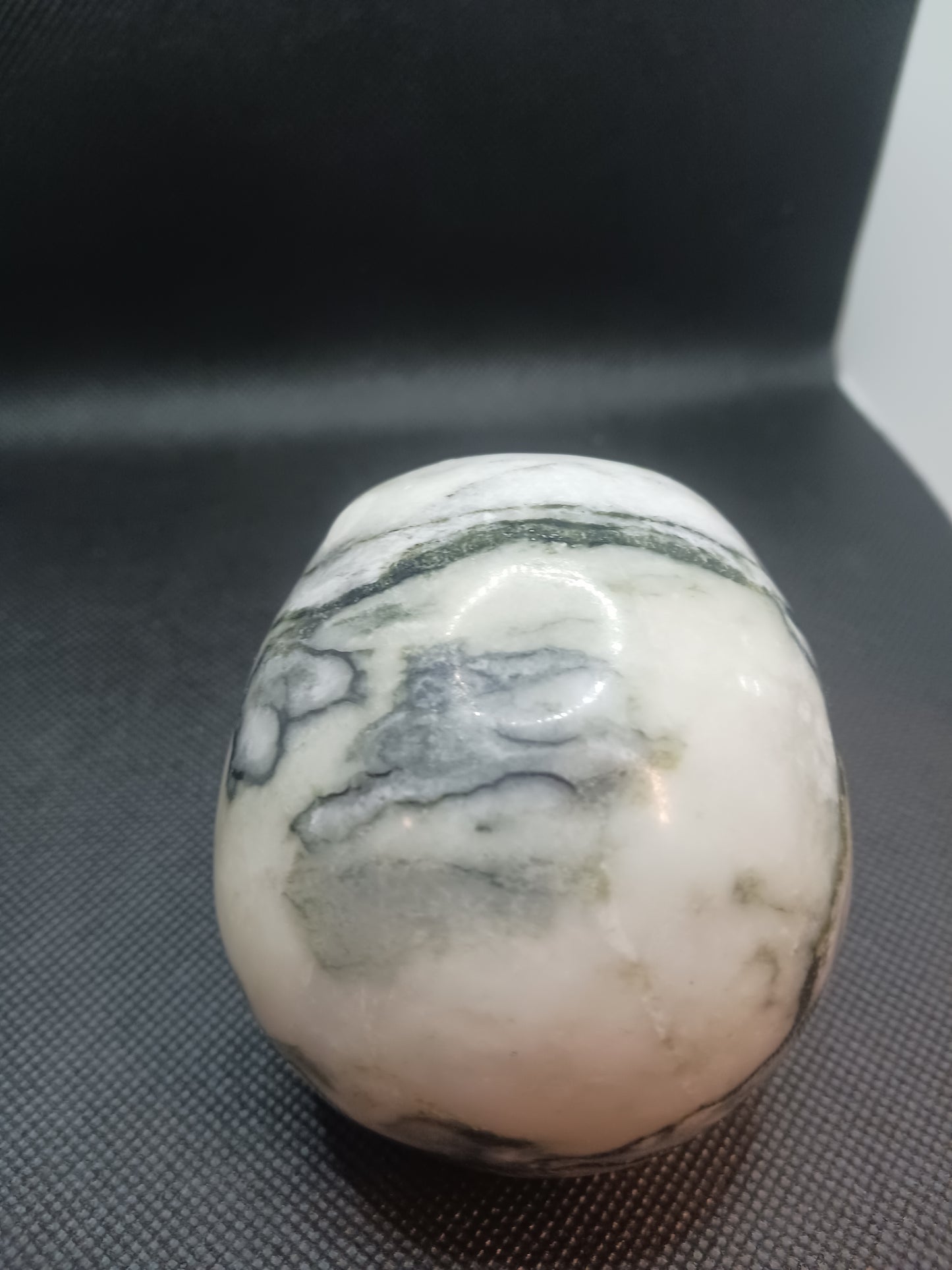 Black Net Jade Skull (D)