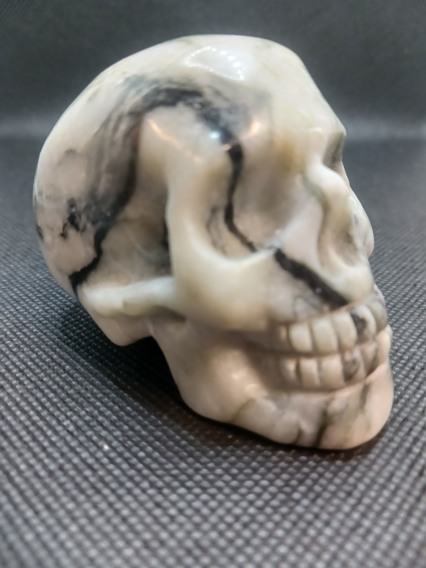 Black Net Jade Skull (G)