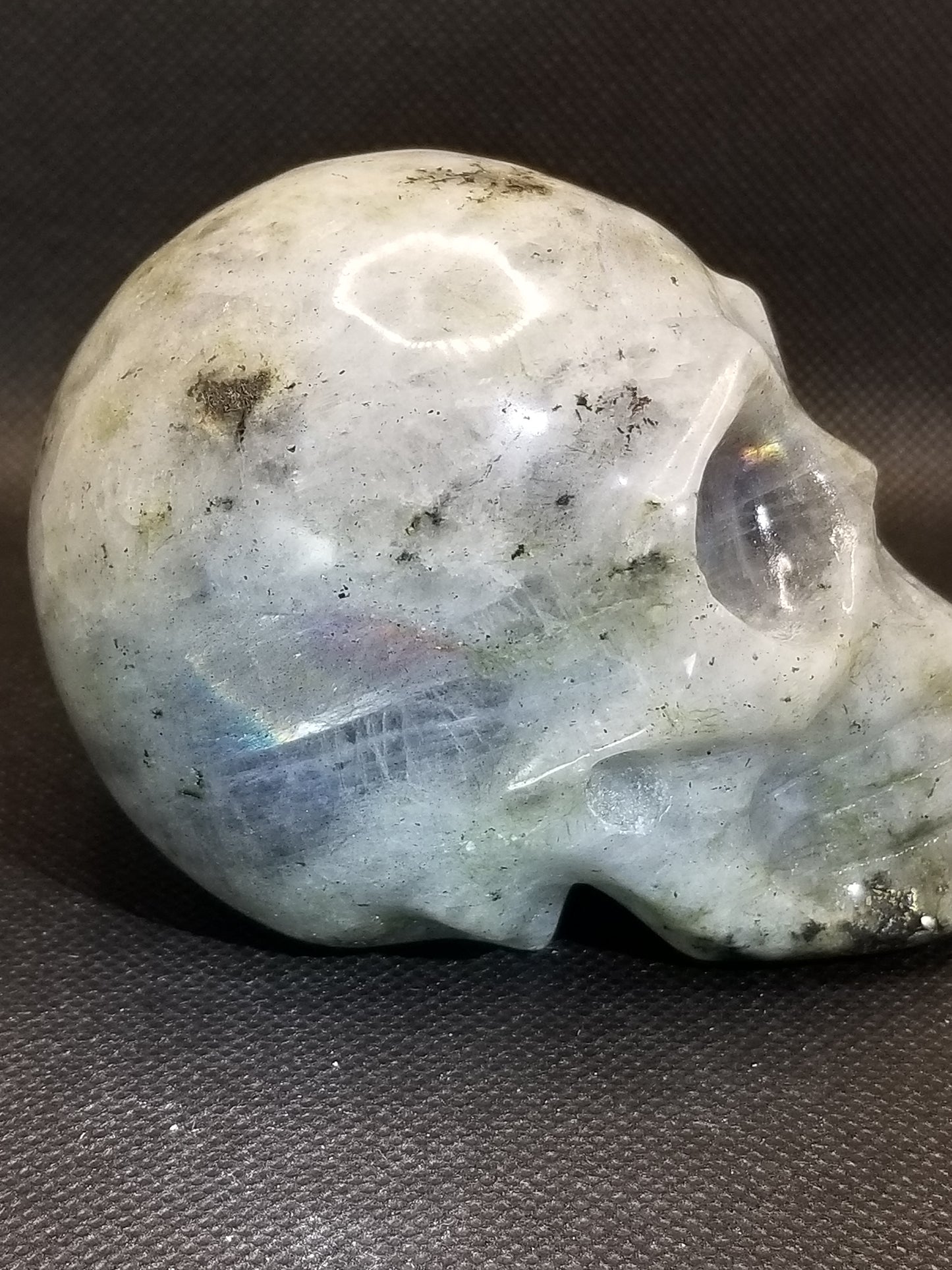 Labradorite Skull (A)