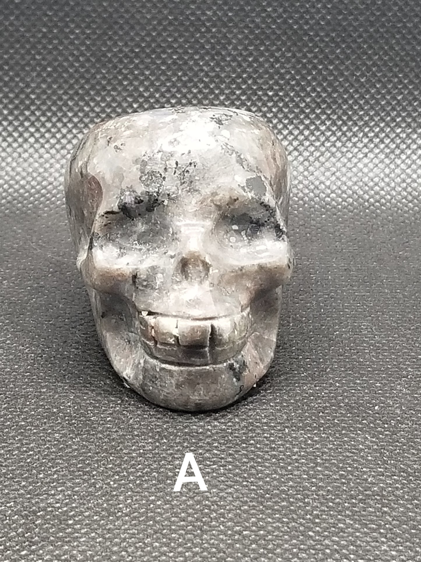 Yooperlite Small Skulls