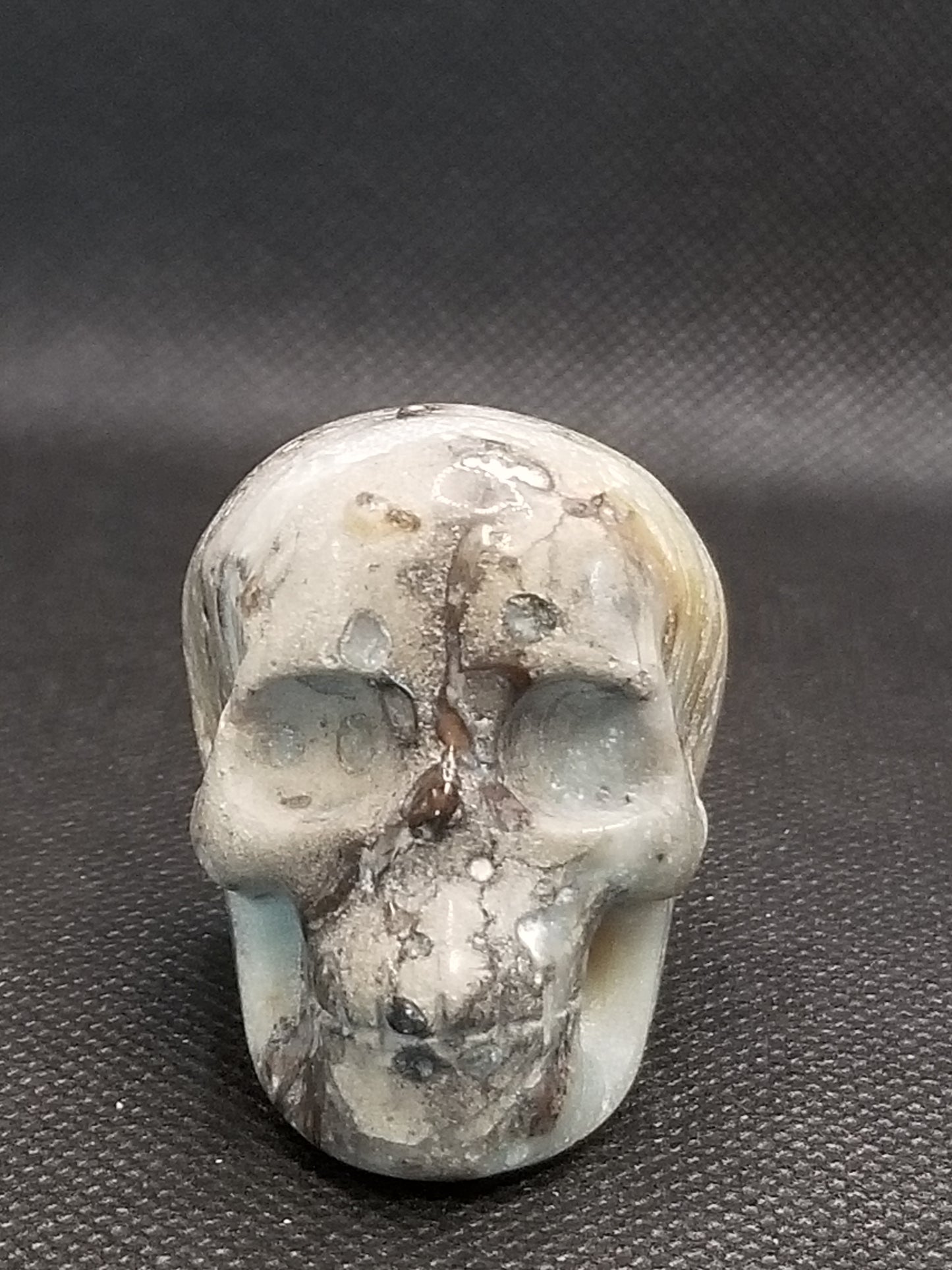Caribbean Calcite Skull 2"
