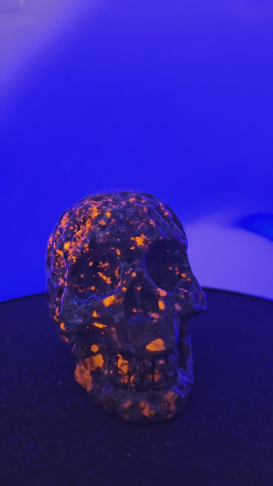 Yooperlite Skull with Design E (UV Reactive)