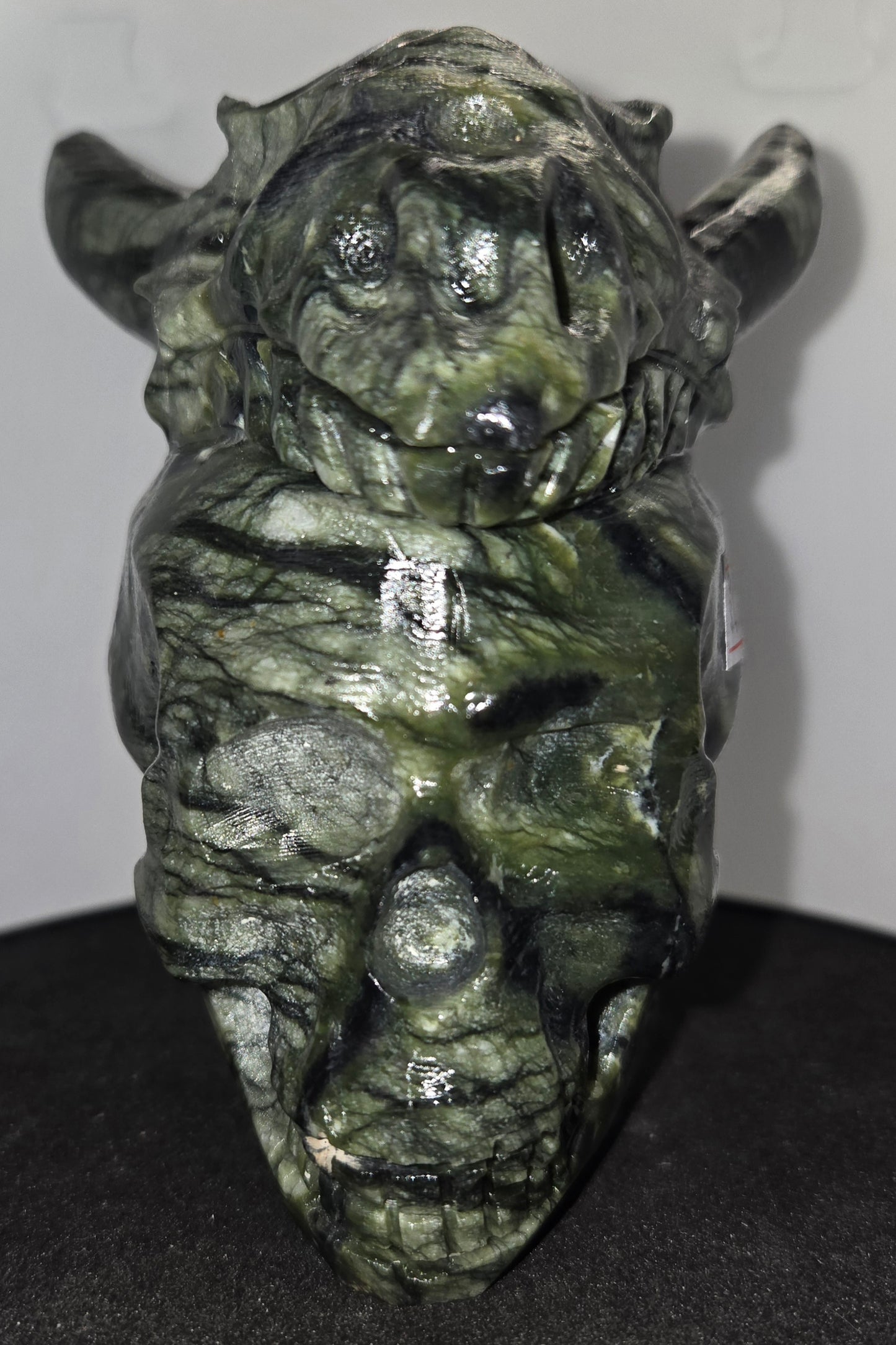 Hsiyuen Jade Skull with Cow Skull B