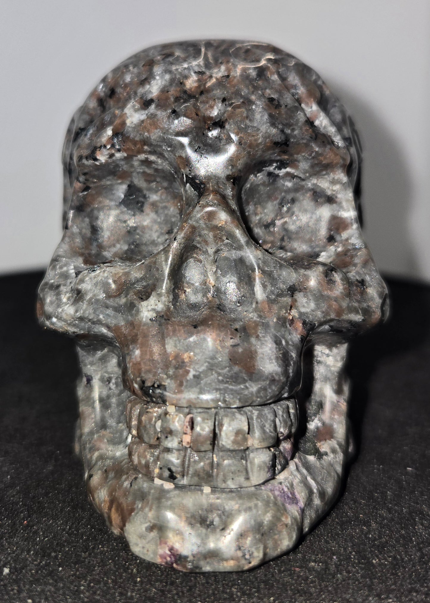 Yooperlite Skull with Design E (UV Reactive)