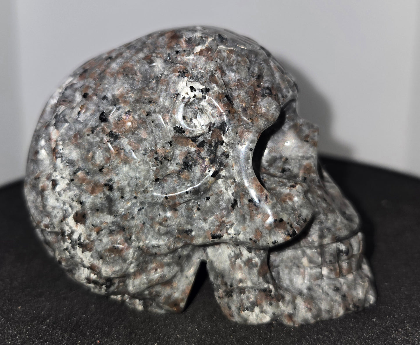 Yooperlite Skull with Design (UV Reactive) B