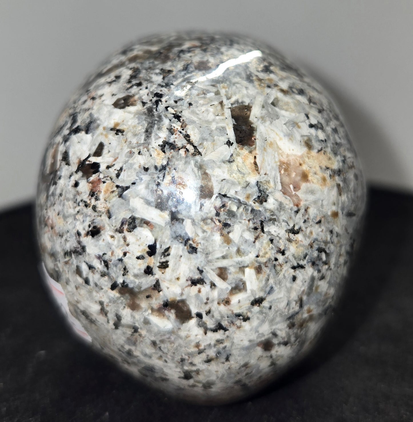 Yooperlite Skull D (UV Reactive)