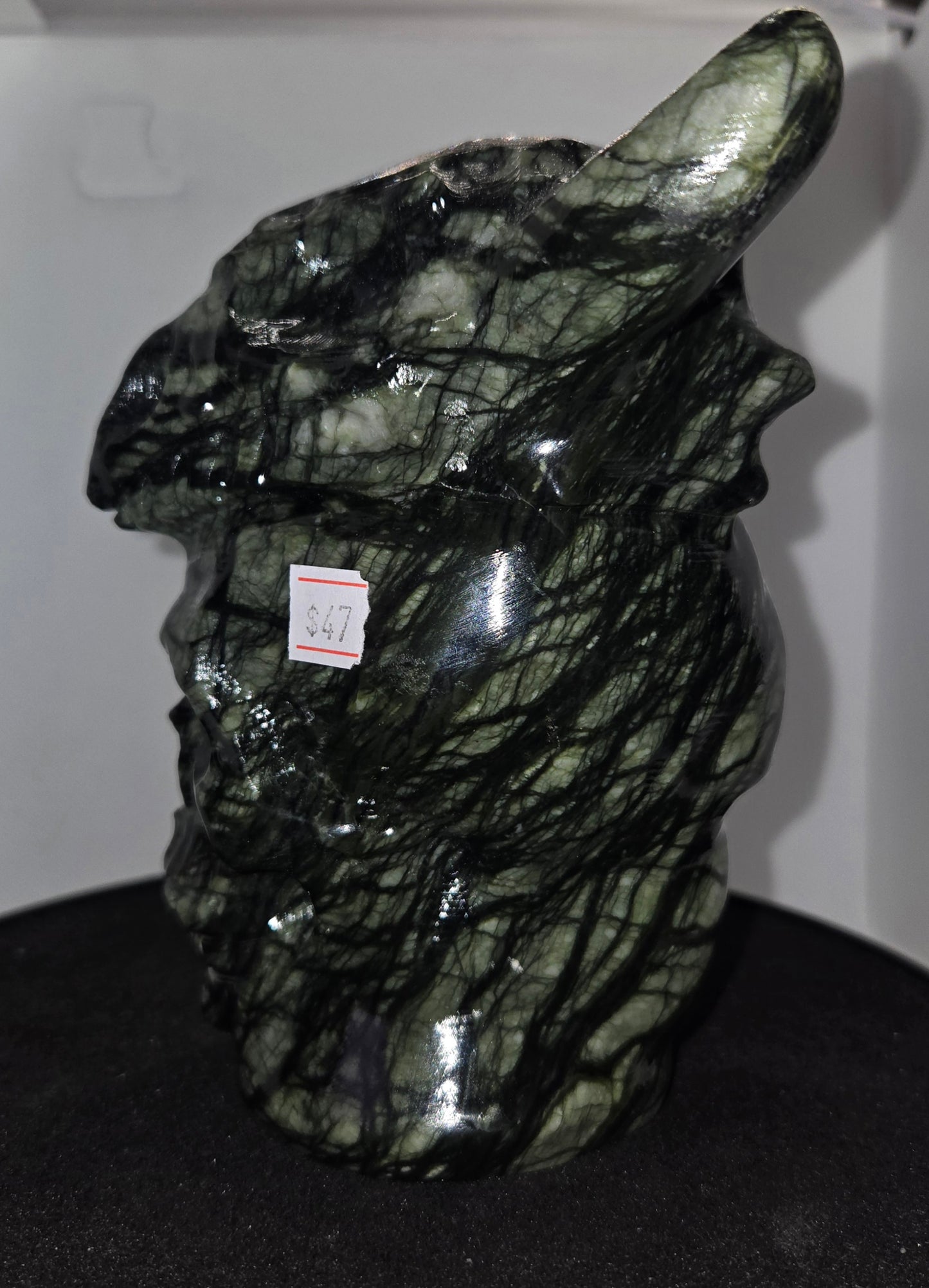 Hsiuyen Jade Sull With Cow Skull A