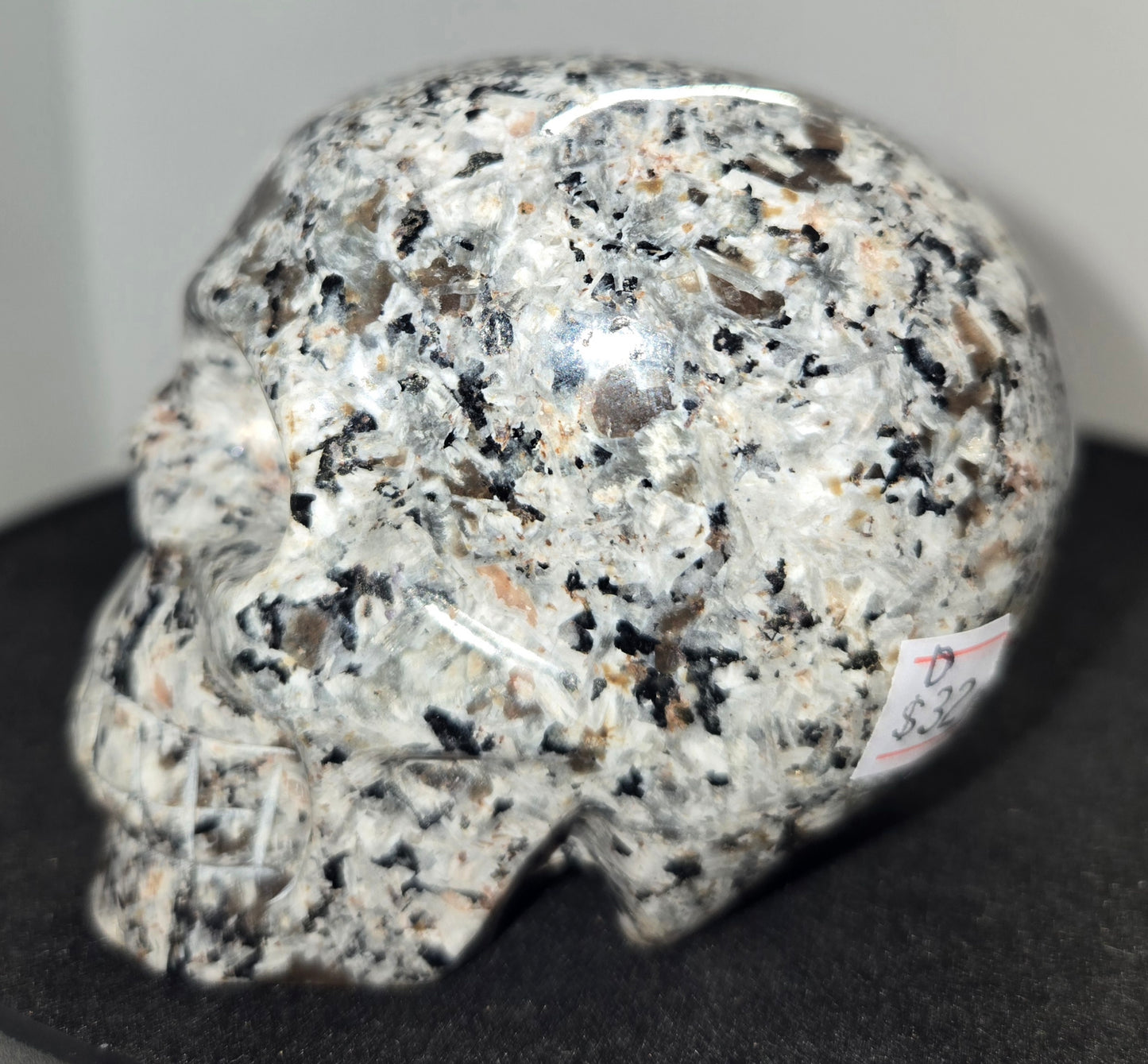 Yooperlite Skull D (UV Reactive)