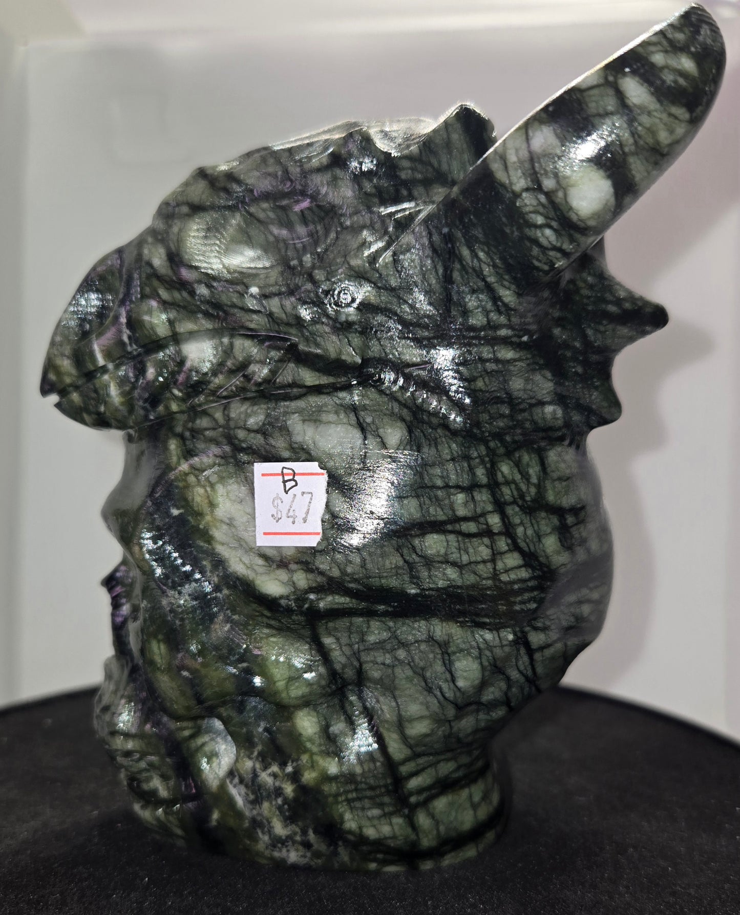 Hsiyuen Jade Skull with Cow Skull B