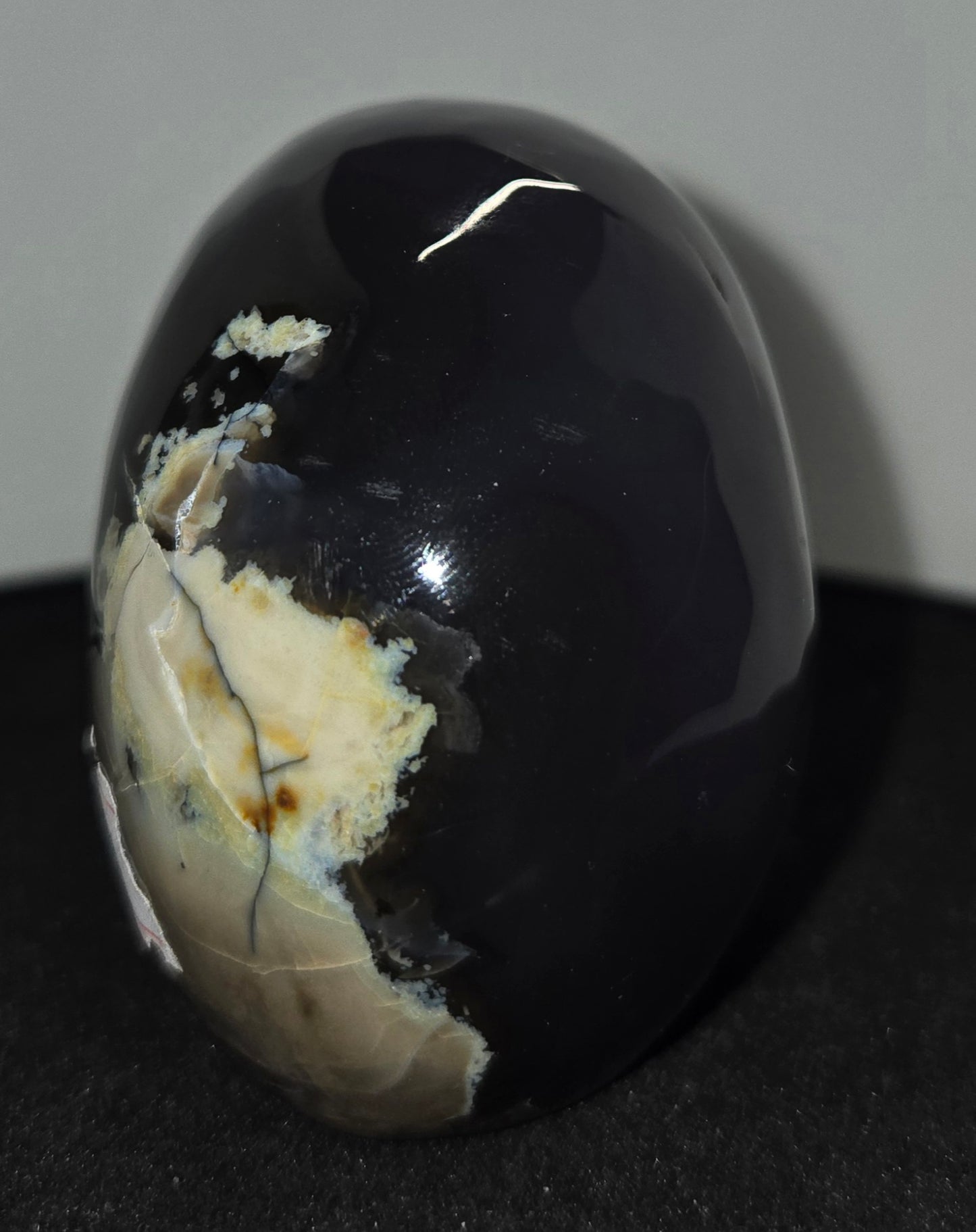 Volcanic Agate Skull F