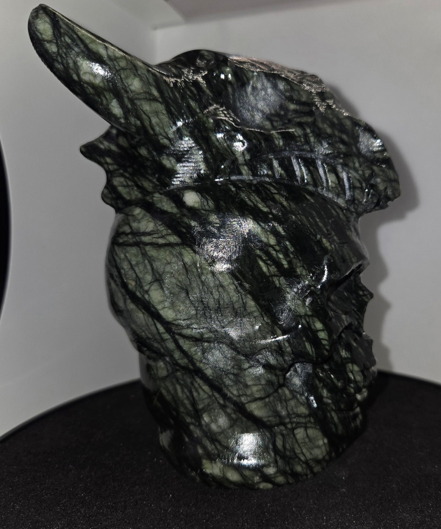 Hsiuyen Jade Sull With Cow Skull A