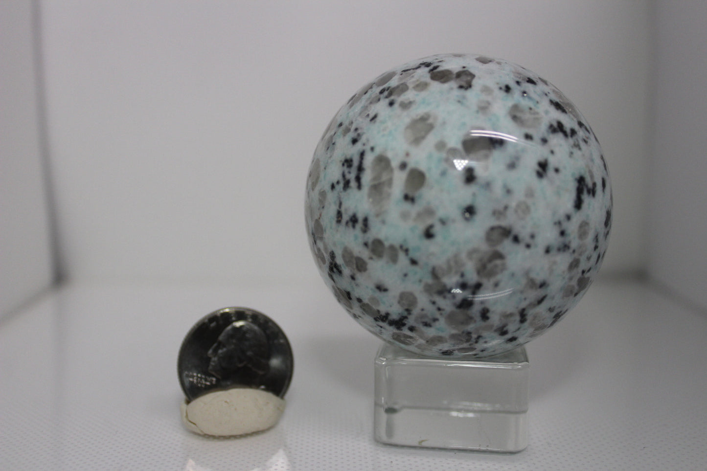 KIWI JASPER SPHERE